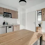 L'étoile De Rêve-zenith Avec Parking Gratuit Et 2 Tarasses Apartamento *